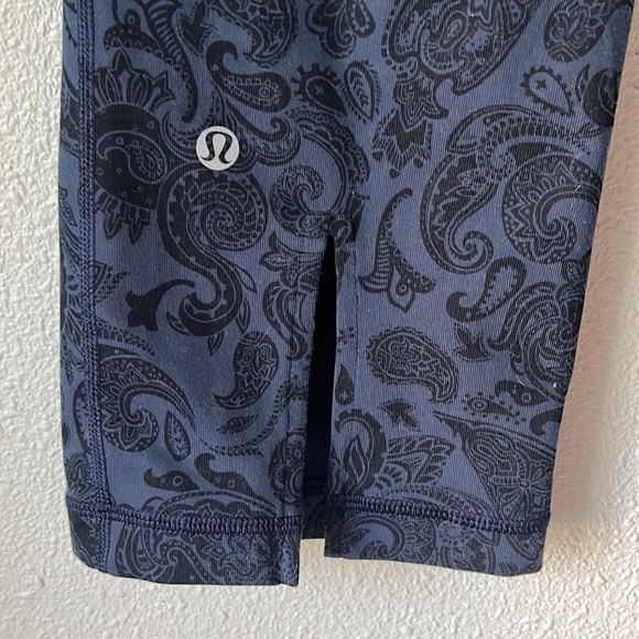 Lululemon Wunder Under Crop leggings Deep Sea Blue / black - Picture 3 of 5